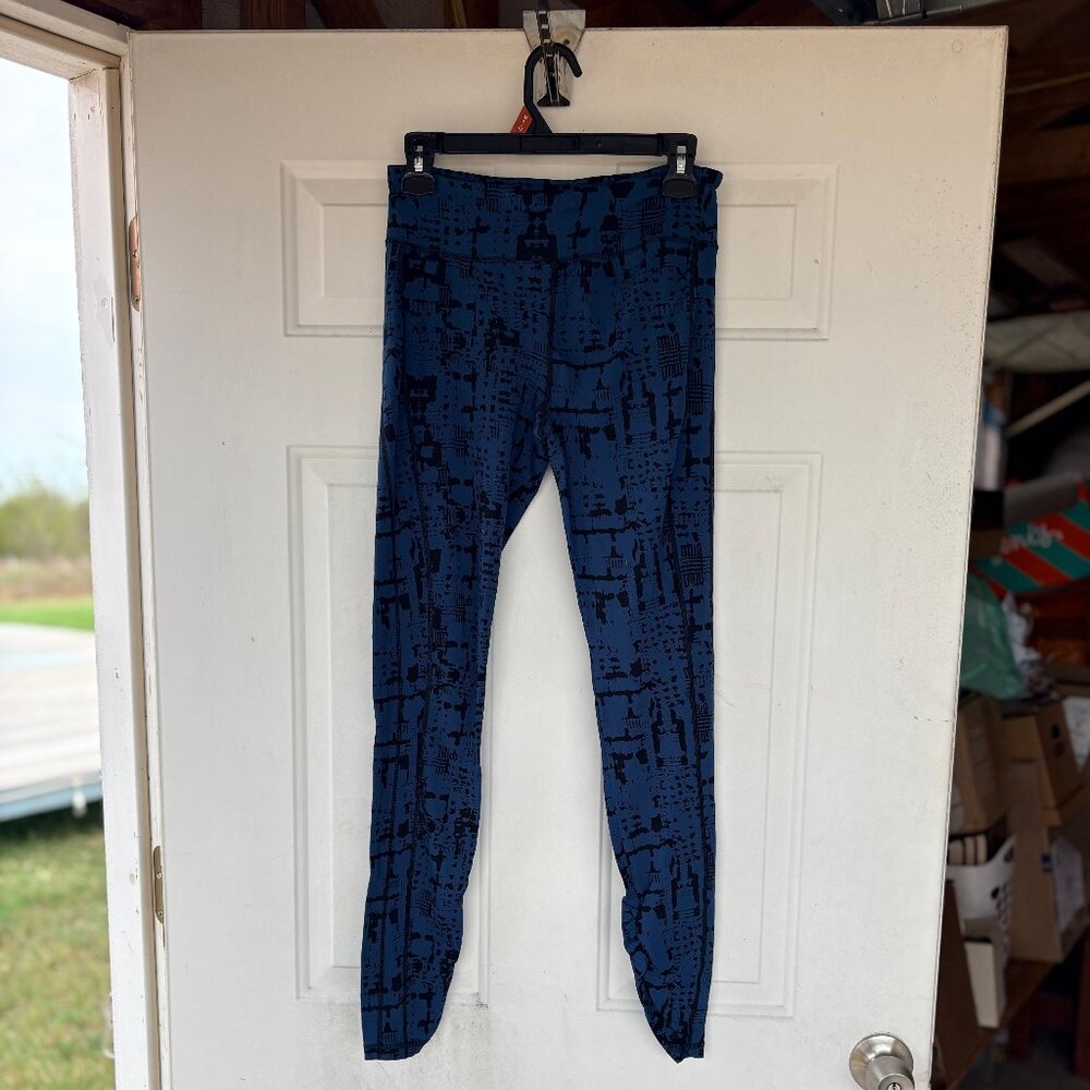 Cabi Skinny Tech "Cool Down" Leggings #963